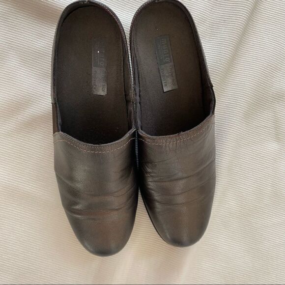 Munro Womens Walking Wedge Slip On Mules Clogs Shoes Leather Metallic Used 6.5 - Picture 2 of 4